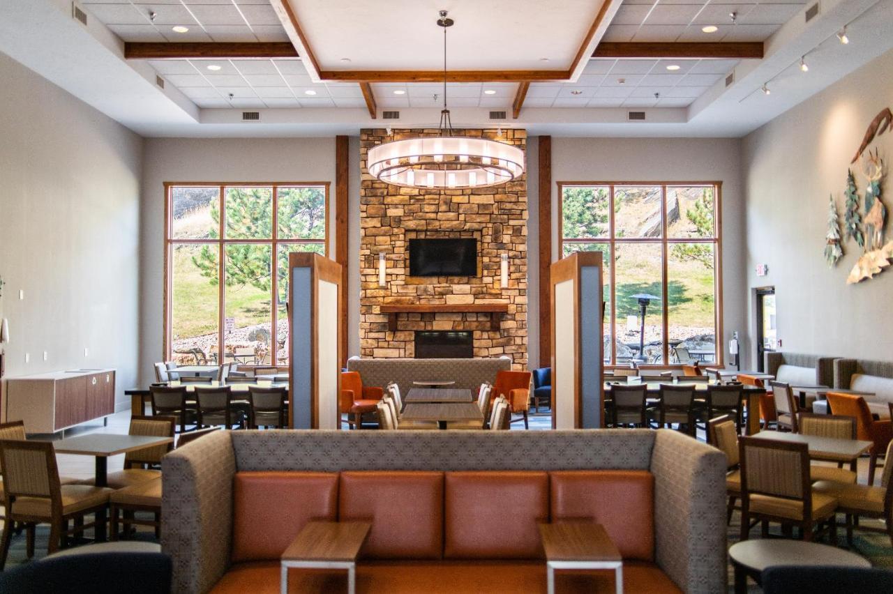 Holiday Inn Express & Suites Custer-Mt Rushmore Экстерьер фото