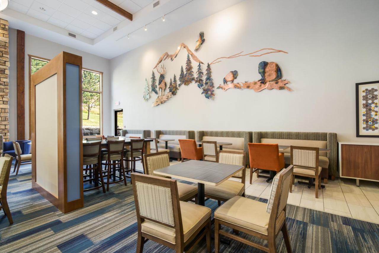 Holiday Inn Express & Suites Custer-Mt Rushmore Экстерьер фото