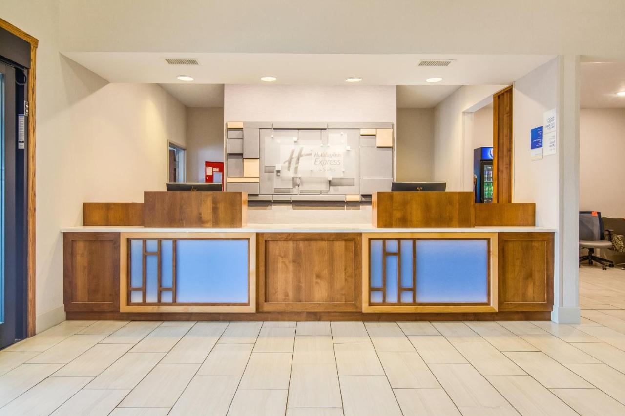 Holiday Inn Express & Suites Custer-Mt Rushmore Экстерьер фото